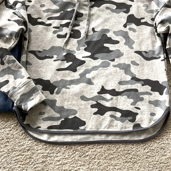 Sundry Camo Curved Hem Hoodie - Picture 4 of 7